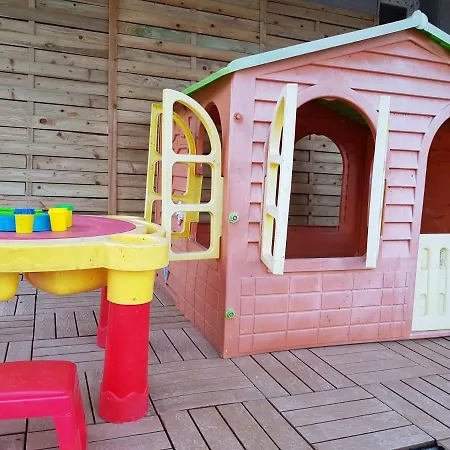 Kids' Paradise House Affittacamere
