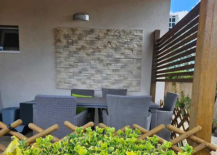 Kids' Paradise House Pensiune 3*